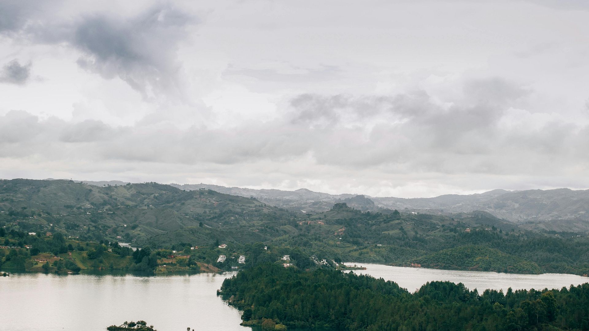 Guatapé y El Peñol: guía de viaje completa desde Medellín