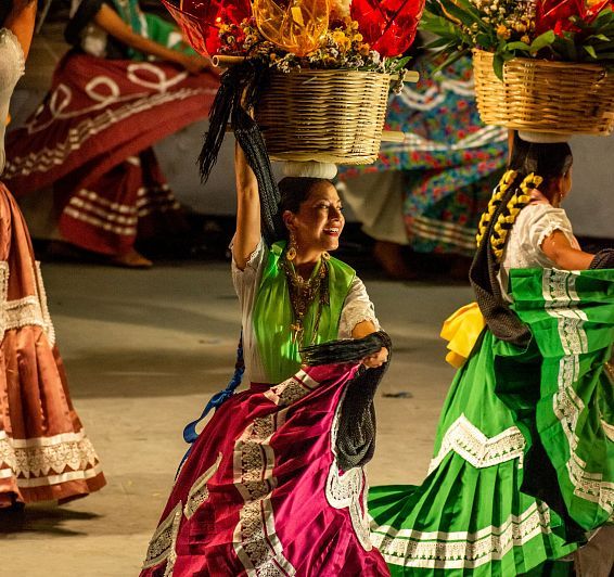 La historia que Medellín carga en la espalda
