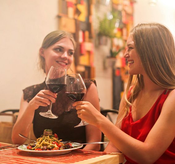 Celebrar el Día de la Mujer en Medellín