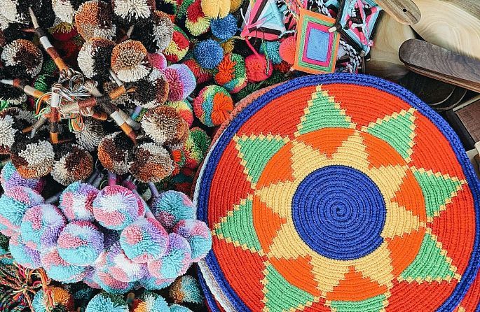 Where to buy local crafts in Medellín?