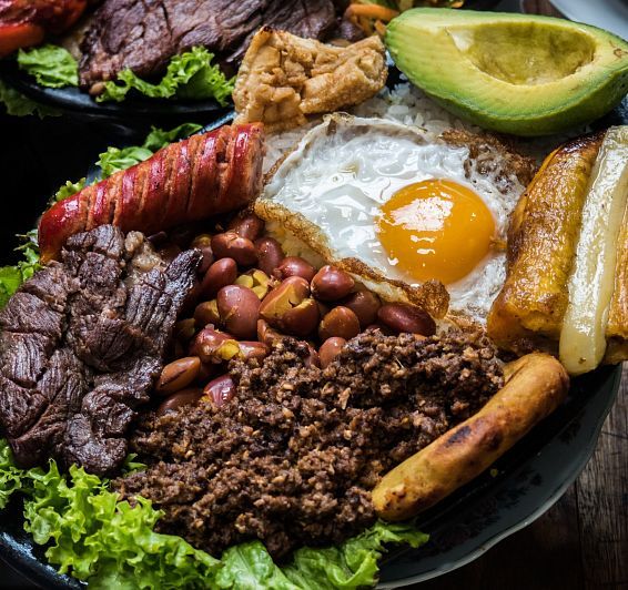 Restaurants and typical Paisa food